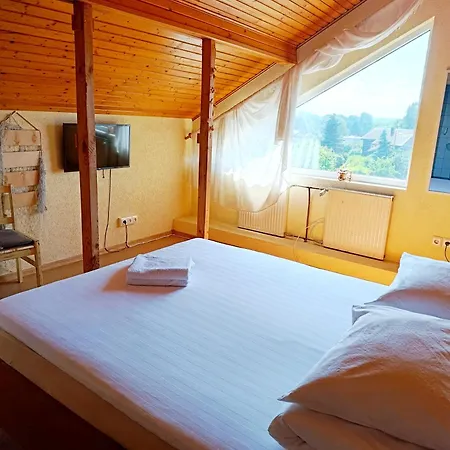 Urusel Gasthuis 3*