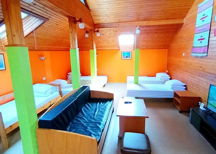 Urusel 3* تالين