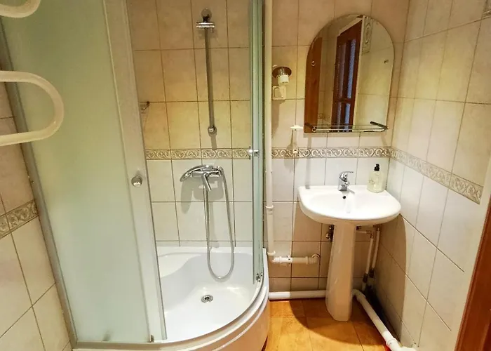 Urusel بيت ضيافة تالين