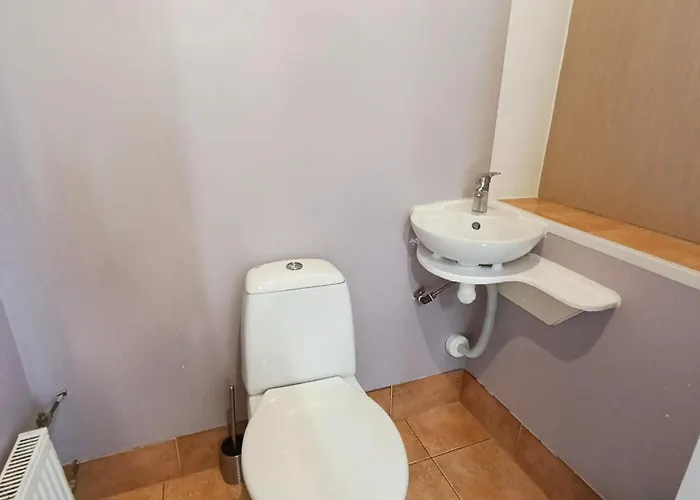 Urusel بيت ضيافة