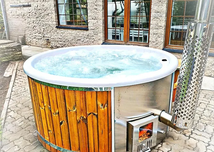 Urusel 3* تالين