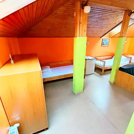 Pensión Urusel 3*